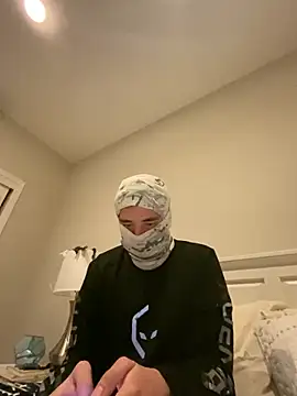 phantom898983 online show from 04-14-26, 07:57