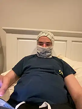 phantom898983 online show from 04-17-26, 07:22