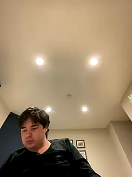 phantom898983 online show from 12-19-25, 03:43