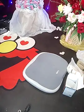 Alone nothing online show from 12-21-25, 10:28