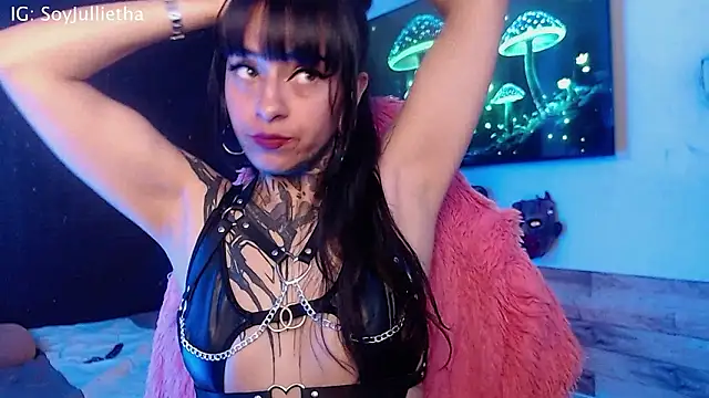 Julls420  online show from 02-07-26, 06:43