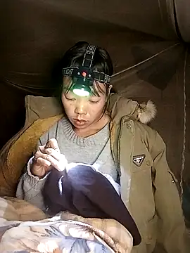 Snapshot of anna-can chatting on 01-11-26, 06:42 anna-can online show from 01-11-26, 06:42