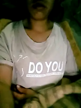 Snapshot of anna-can chatting on 12-15-25, 03:51 anna-can online show from 12-15-25, 03:51