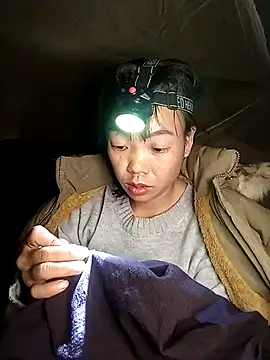 Snapshot of anna-can chatting on 01-10-26, 06:36 anna-can online show from 01-10-26, 06:36