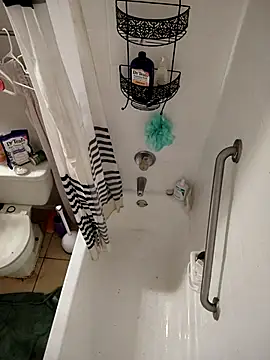 Snapshot of SpiderRose chatting on 01-05-26, 05:27 SpiderRose online show from 01-05-26, 05:27