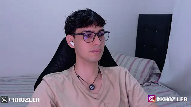 Snapshot of khoz_ler_ chatting on 03-01-26, 02:11 khoz ler online show from 03-01-26, 02:11