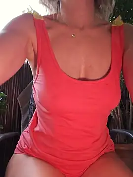 Snapshot of VIKS_SECRET chatting on 06-26-26, 04:57 VIKS SECRET online show from 06-26-26, 04:57