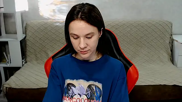 MiaBun1 online show from 01-19-26, 03:54