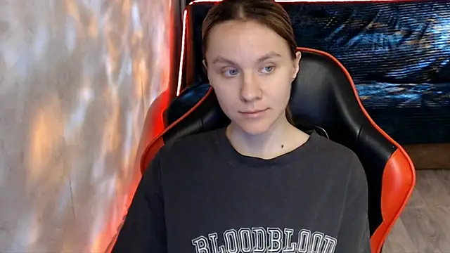 MiaBun1 online show from 06-02-26, 02:55