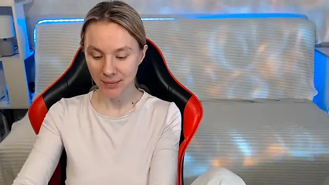 MiaBun1 online show from 04-24-26, 03:30