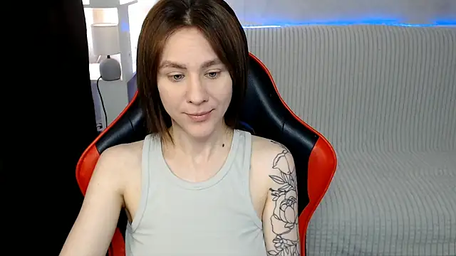 MiaBun1 online show from 01-07-26, 06:29