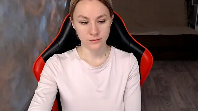 MiaBun1 online show from 02-18-26, 03:26