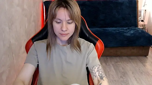 MiaBun1 online show from 06-09-26, 03:07