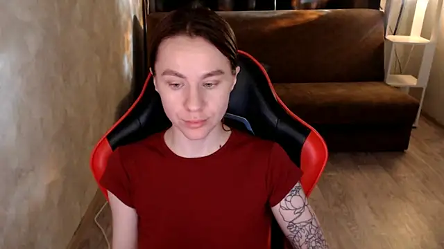 MiaBun1 online show from 12-16-25, 03:33