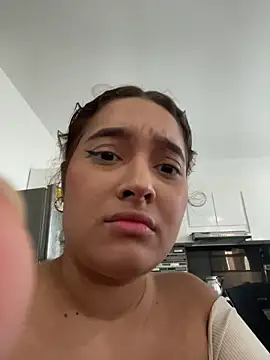 Emily Jonness  online show from 12-15-25, 11:27