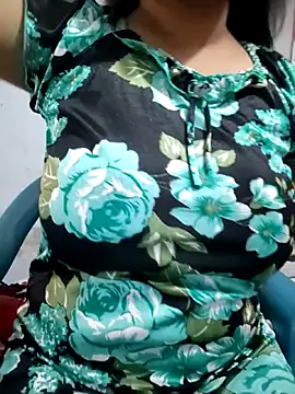 Snapshot of telugupravalli chatting on 05-10-26, 05:33 telugupravalli online show from 05-10-26, 05:33