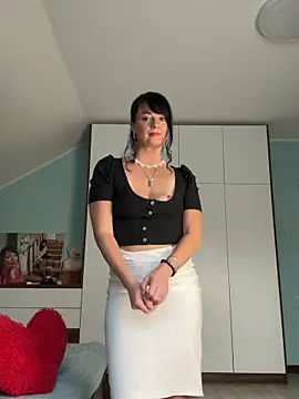 CherryCherry03 online show from 02-13-26, 09:31