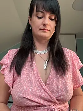 CherryCherry03 online show from 03-31-26, 07:21