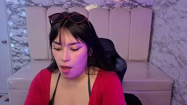 Laksmy v online show from 12-17-25, 12:54