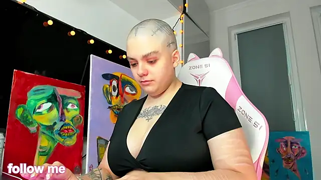 enigmastella online show from 12-20-25, 11:02