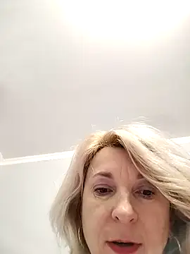 AhlyssaLove1155 online show from 01-31-26, 07:12