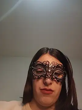 Snapshot of Sude52 chatting on 01-07-26, 10:37 Sude52 online show from 01-07-26, 10:37