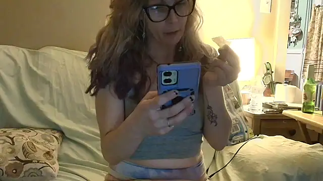 blondebombshell4343 online show from 12-17-25, 11:10