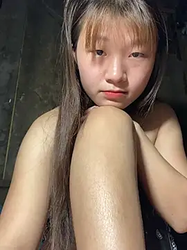 hinata-xx online show from 04-13-26, 11:36