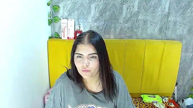 Snapshot of alunnaclarkcm chatting on 12-22-25, 03:17 alunnaclarkcm online show from 12-22-25, 03:17