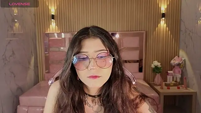 miss devil s online show from 04-14-26, 03:11