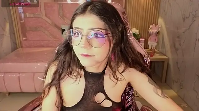 miss devil s online show from 04-10-26, 03:24