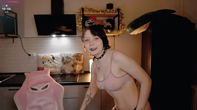Nickari online show from 05-28-26, 05:37