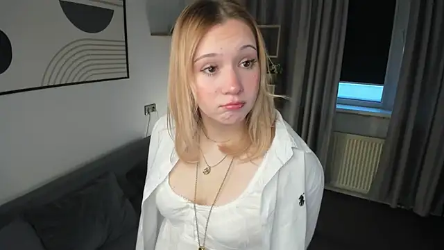 Snapshot of KeceeTitf chatting on 01-09-26, 09:16 KeceeTitf online show from 01-09-26, 09:16