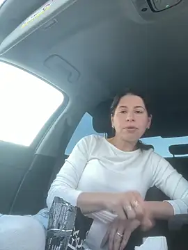 coupledeea online show from 04-05-26, 06:25