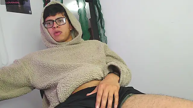 DerekMoon online show from 01-09-26, 07:10