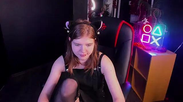 Lolly Dollly online show from 01-13-26, 04:00