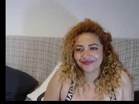 Snapshot of mariajosebarrazaa chatting on 01-12-26, 11:20 mariajosebarrazaa online show from 01-12-26, 11:20