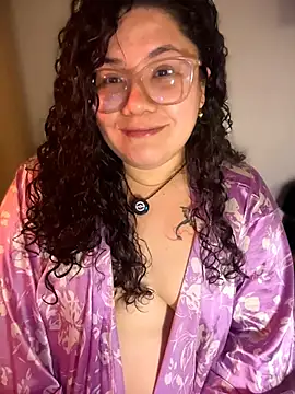 VanesssaMilf  online show from 03-17-26, 02:14