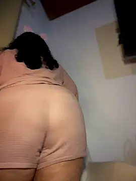 VanesssaMilf  online show from 04-06-26, 02:18