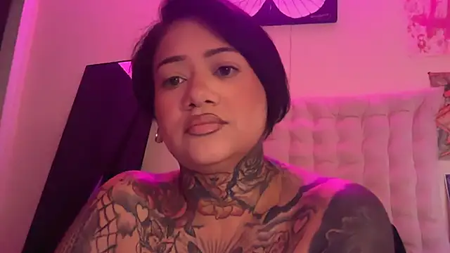 Itsonlyvirgo online show from 04-10-26, 04:47