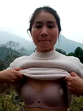 Him MountainGirl online show from 01-11-26, 06:42