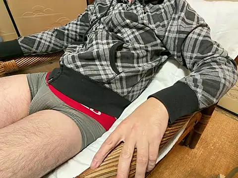 Hirokazu 12 online show from 01-09-26, 10:33