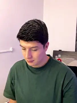 Snapshot of Goldenknight33 chatting on 01-10-26, 03:29 Goldenknight33 online show from 01-10-26, 03:29