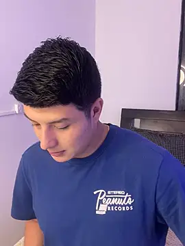 Goldenknight33 online show from 03-31-26, 12:51