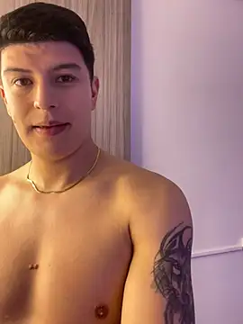 Snapshot of Goldenknight33 chatting on 01-31-26, 07:12 Goldenknight33 online show from 01-31-26, 07:12