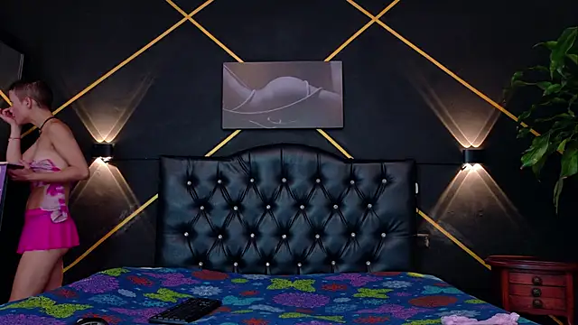 mia collin  online show from 02-23-26, 05:46