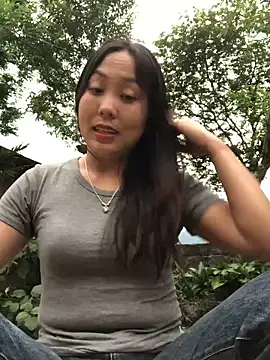 Snapshot of bae-asian chatting on 04-30-26, 10:33 bae-asian online show from 04-30-26, 10:33