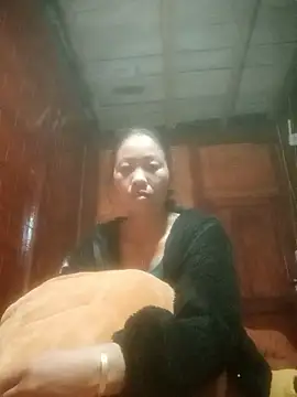 Amiluli online show from 12-13-25, 09:21