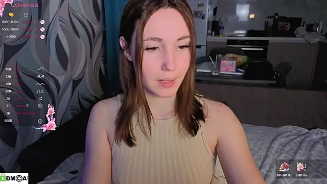 Snapshot of Alena_MellS chatting on 01-09-26, 06:37 Alena MellS online show from 01-09-26, 06:37