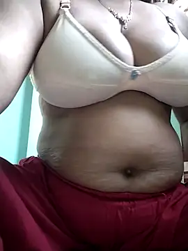 Uma-2 online show from 12-18-25, 04:28